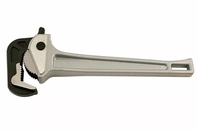 Kamasa 56066 Heavy Duty Pipe Wrench, Light weight, Aluminium, One Handed
